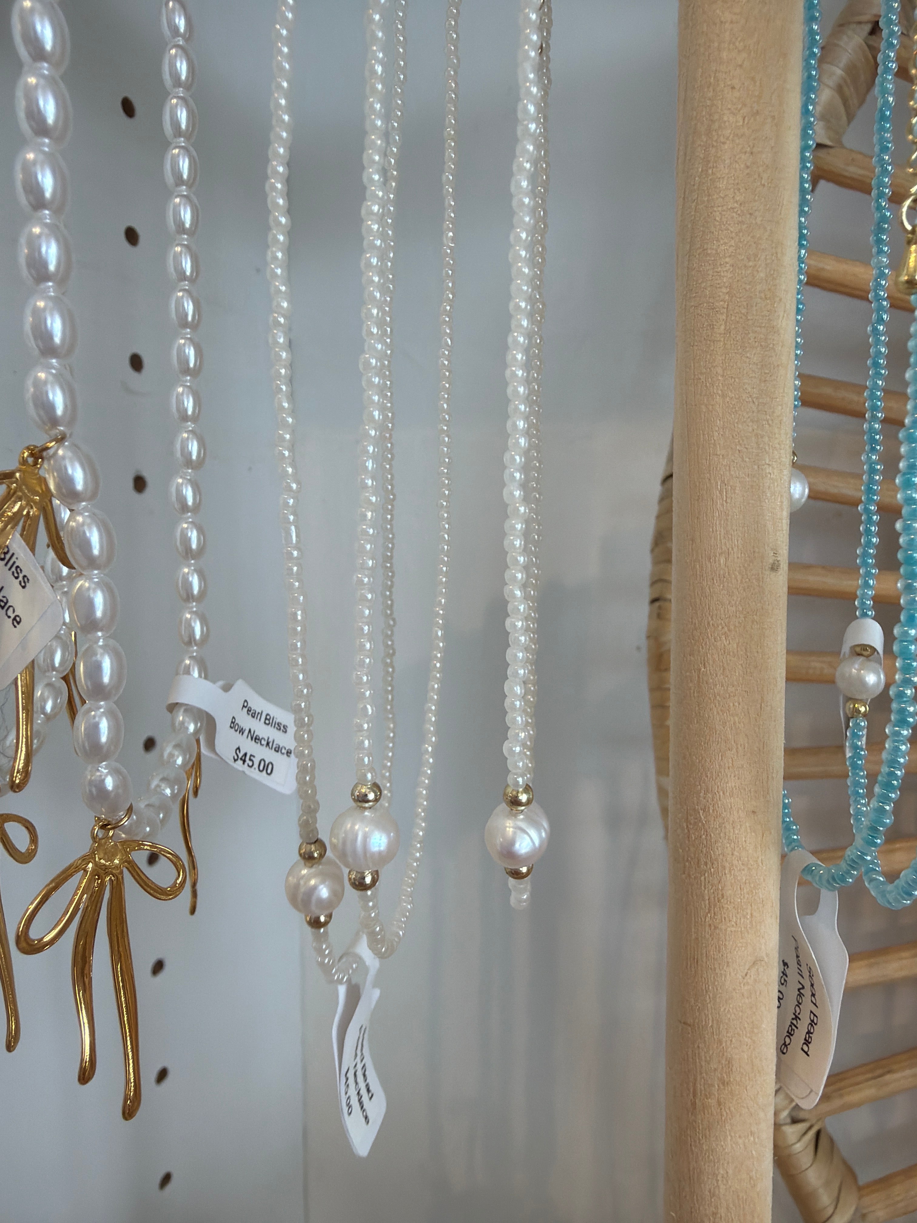 Seed Bead Pearl Necklace