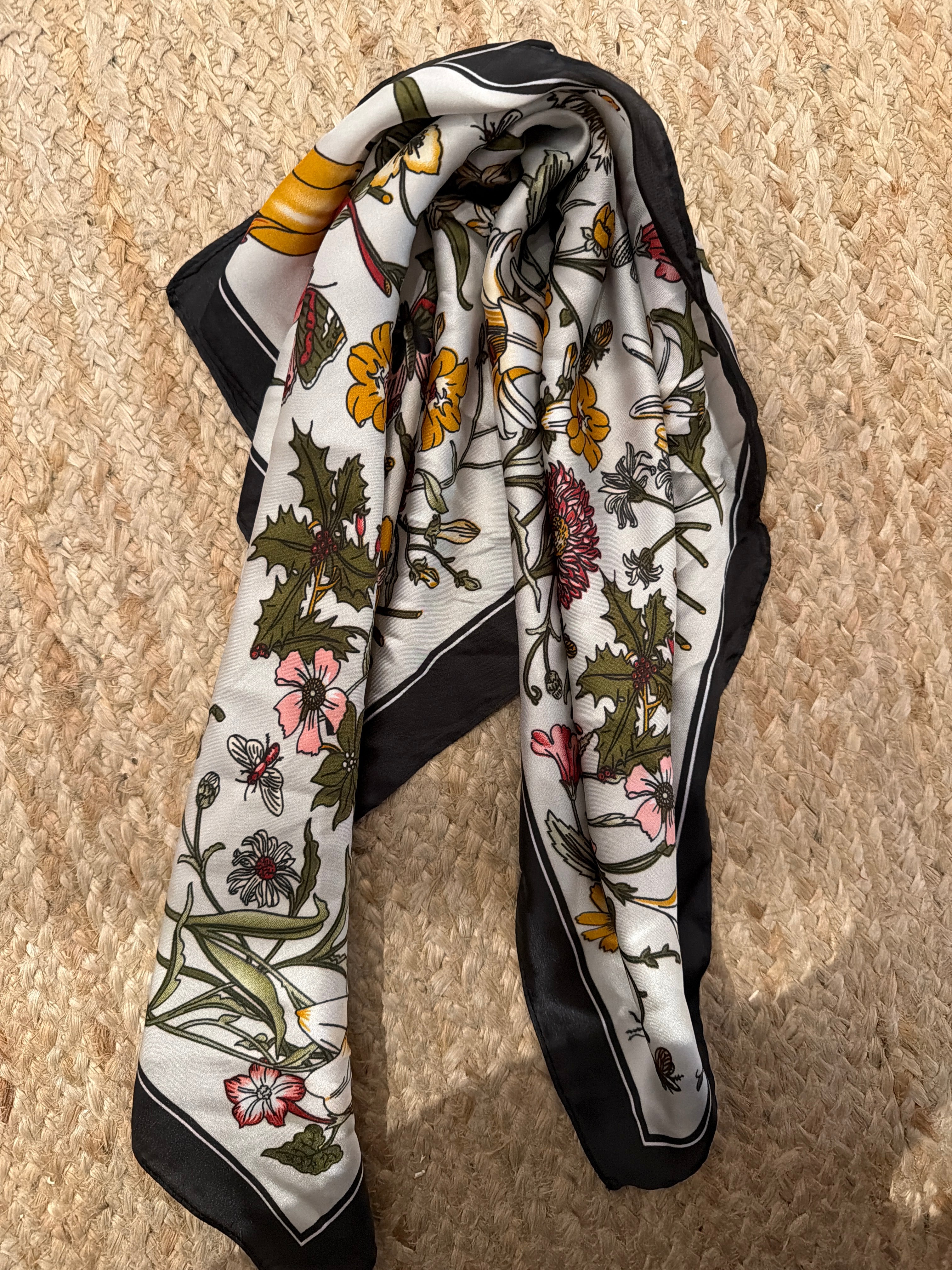 Leticia Scarf