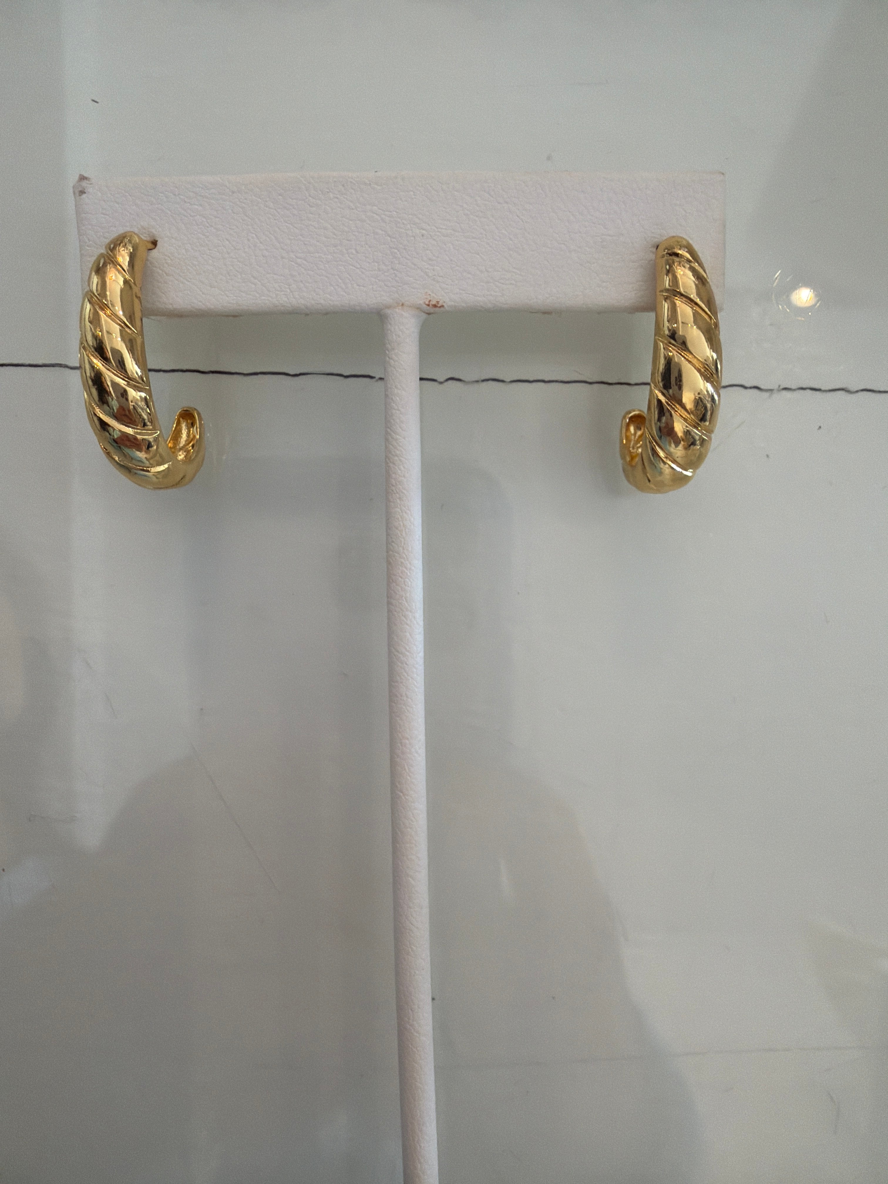 Gold Ribbed Hoops