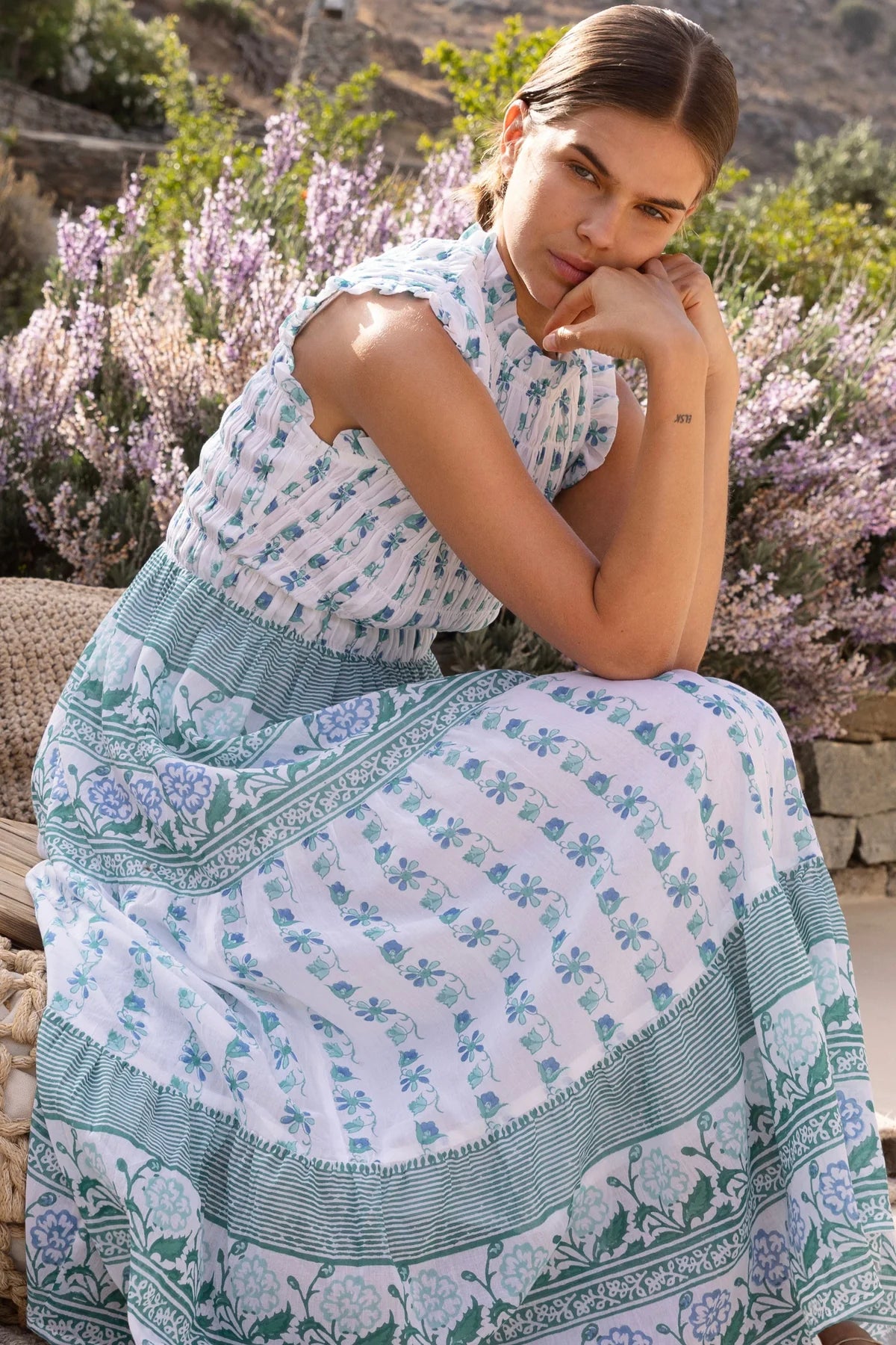Boreggo Green Sleeveless Smocked Maxi