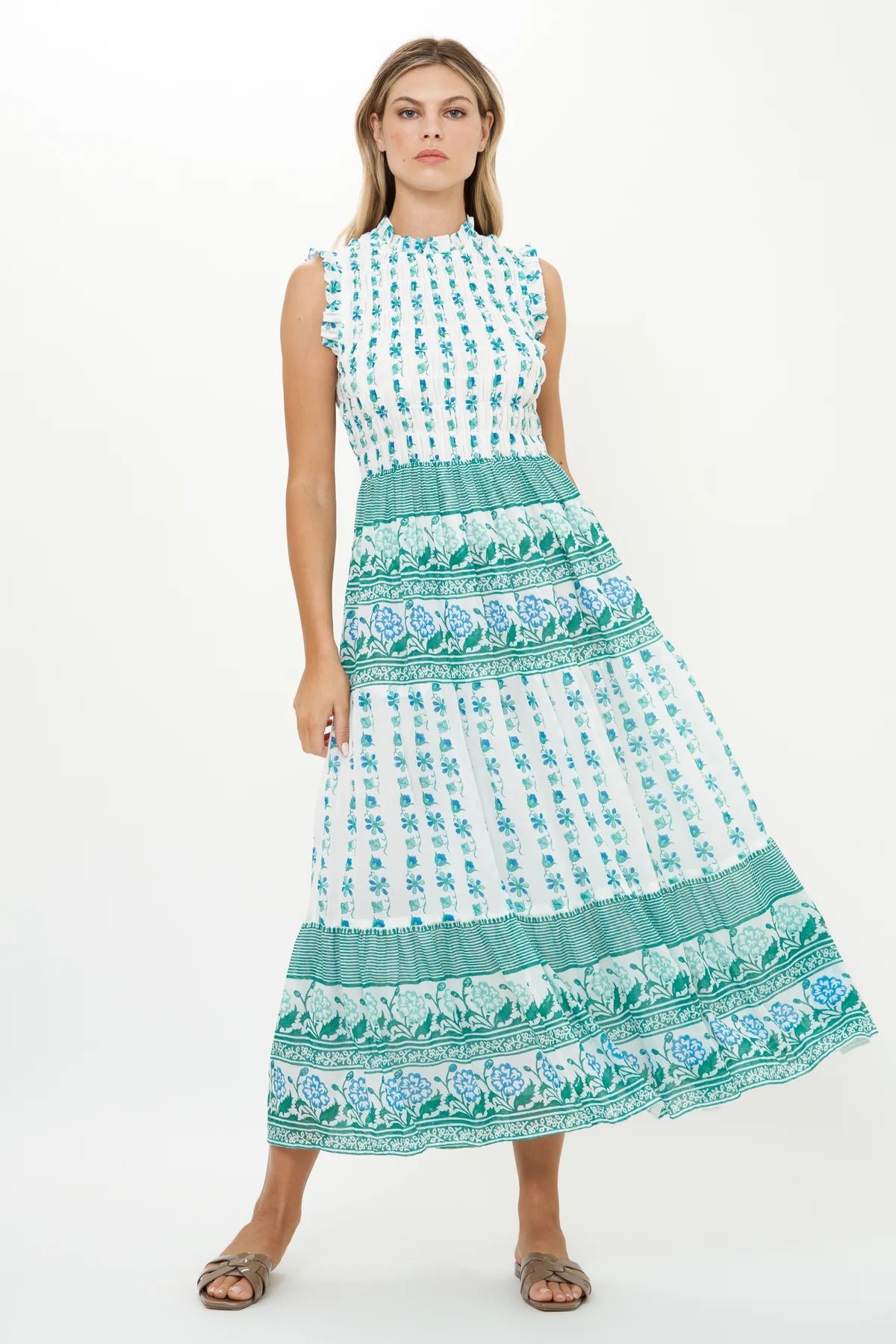 Boreggo Green Sleeveless Smocked Maxi