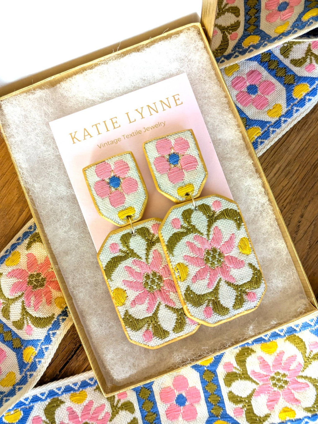 Carolina Statement Earring - Pink
